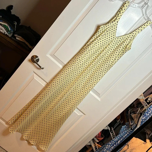 EUC WALK OF SHAME full length slip dress size 40 (US4) in butter with navy dots - Picture 8 of 10